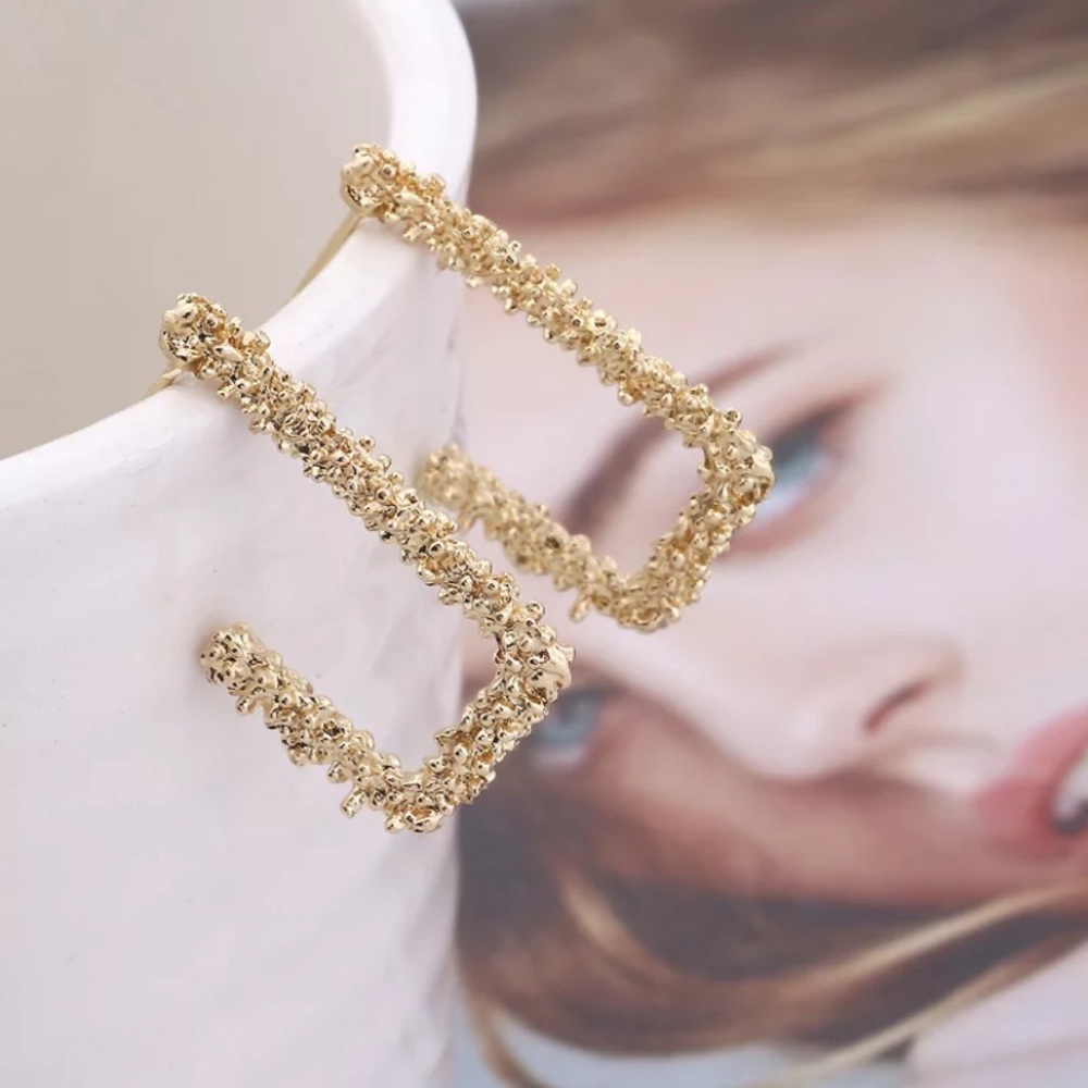 Beautiful Golden Color Earrings♥️♥️♥️